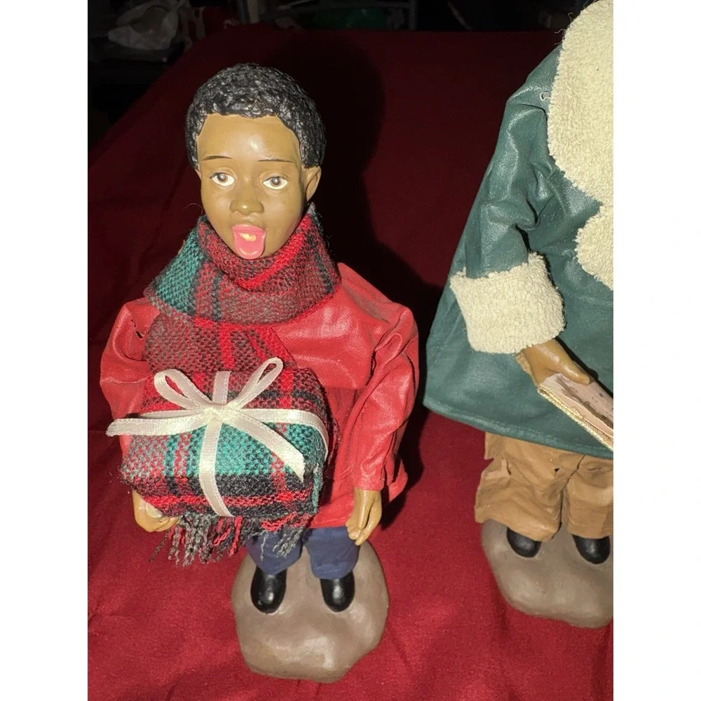 Vintage Black Americana Christmas Carolers Figurines Choir Singers Flaws Pair